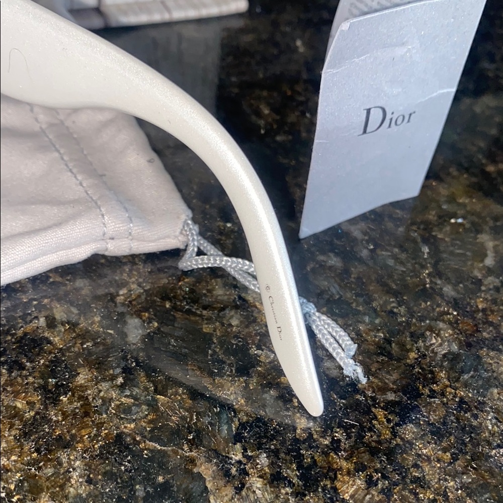 Dior Ivory Sunglasses with Gold Detail - Picture 3 of 5